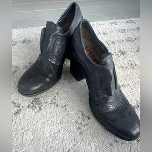 A.S.98 Black Leather Ankle Booties Block Heel Slip On Distressed EU 39